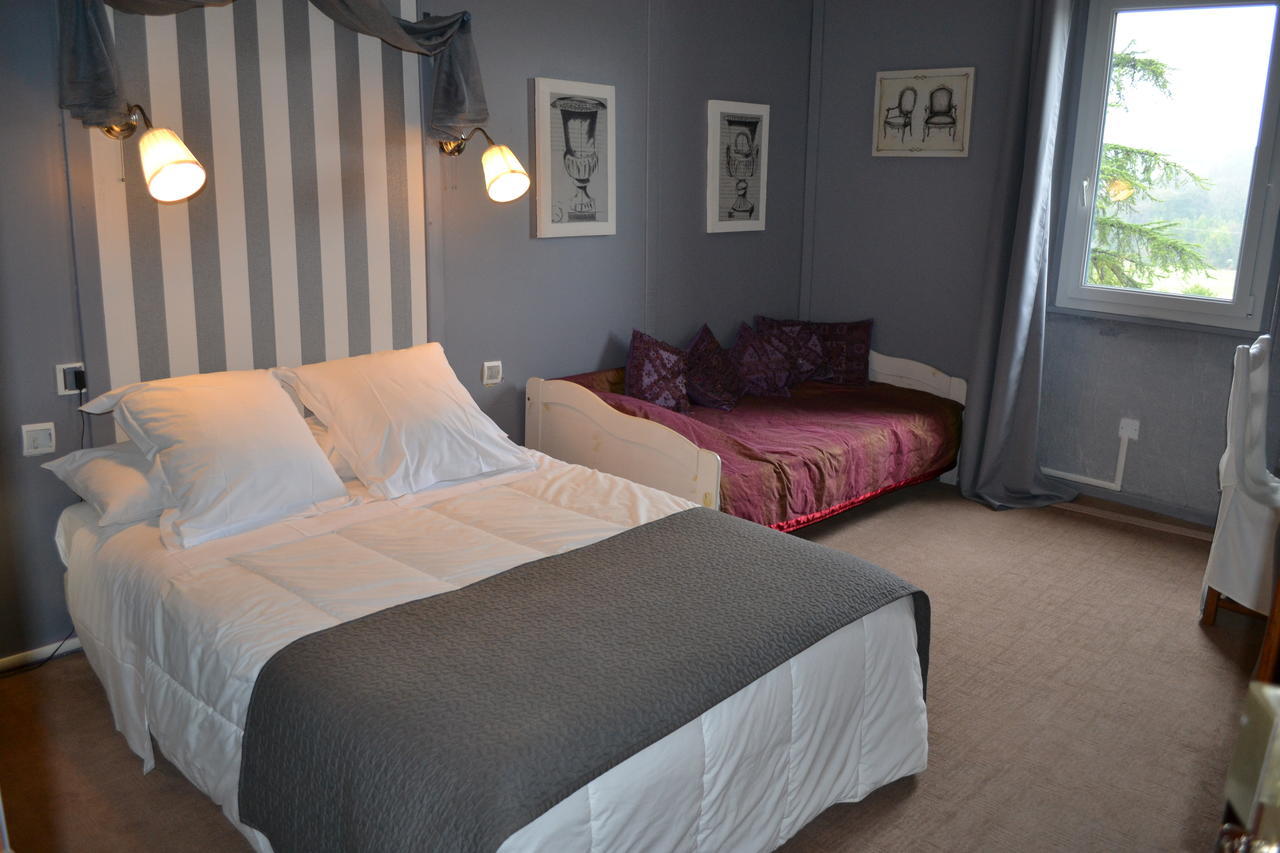 Hotel Logis Le Relais Sarrasin Vezenobres Pokoj fotografie